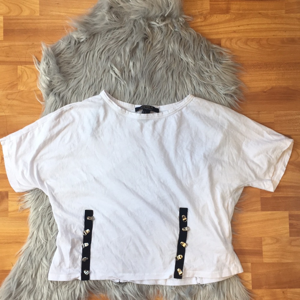 NWOT forever21 white crop top with buckles